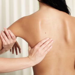 Cyriax-Konzept (Massage, manuelle Therapie) Cyriax / Manuelle Therapie © Peter Atkins / Fotolia