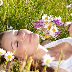 FSME: Ein Überblick über die Frühsommer-Meningoenzephalitis (Zecken-Hirnhautentzündung) und Impfmöglichkeiten Mitbringsel aus Feld & Wiese - Zecken und FMSE? | © Patrizia Tilly