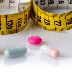 Diätpillen – Hier ist Vorsicht geboten Diätpillen (© thodonal - Fotolia.com)