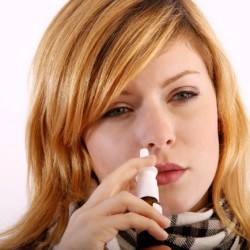 Entzündung der Nasennebenhöhlen: Symptome einer Sinusitis richtig erkennen und behandeln Schnupfen oder Entzündung der Nasennebenhöhlen? (© Knut Wiarda / Fotolia)